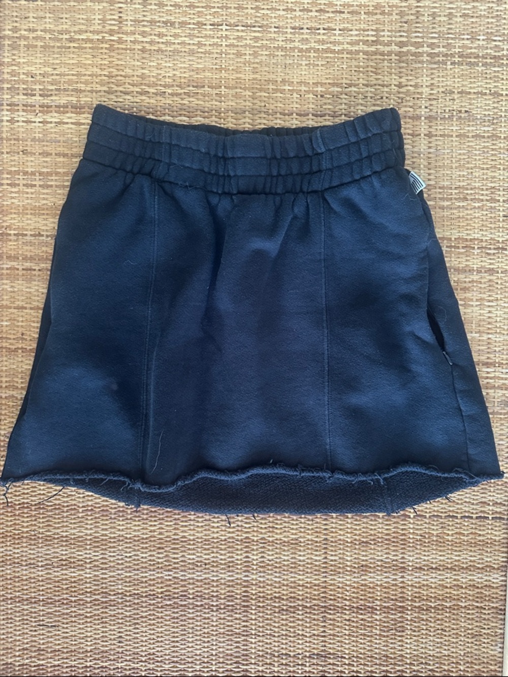 Good American Black Sweatshirt Mini Skirt Size 3/Large